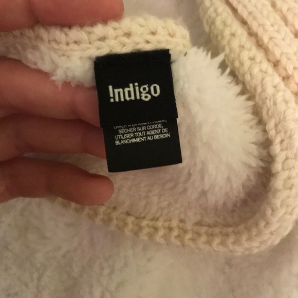 ❄️2 FOR $20❄️ Indigo Fuzzy Winter Headband - Picture 4 of 4